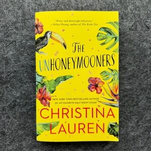 The Unhoneymooners by Christina Lauren Paperback Contemporary Romantic Comedy